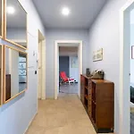 Moleloca - Vanchiglia 25 * Turin